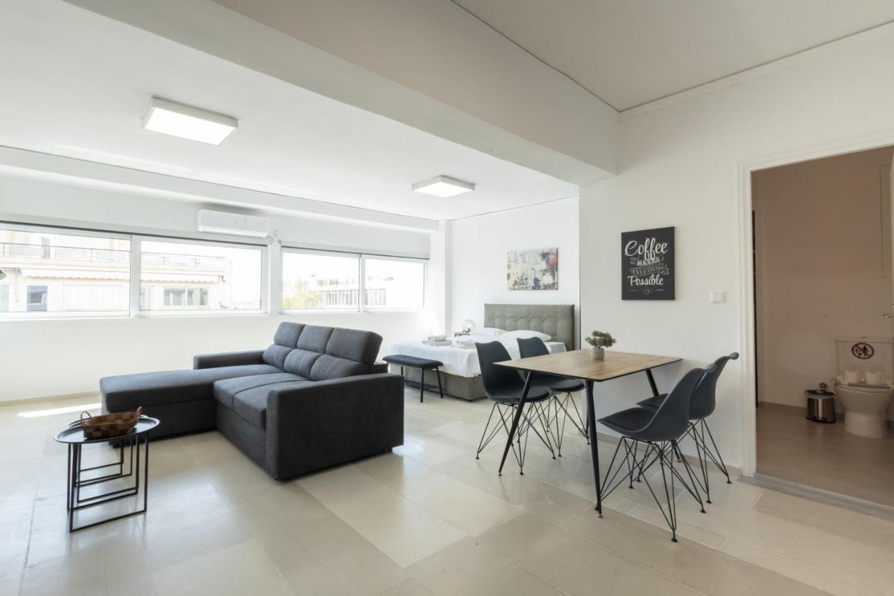 Hip And Fun Apt B Атина Екстериор снимка